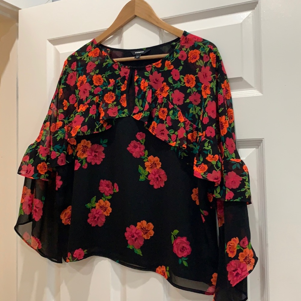 Express Floral Printed Ruffle Blouse